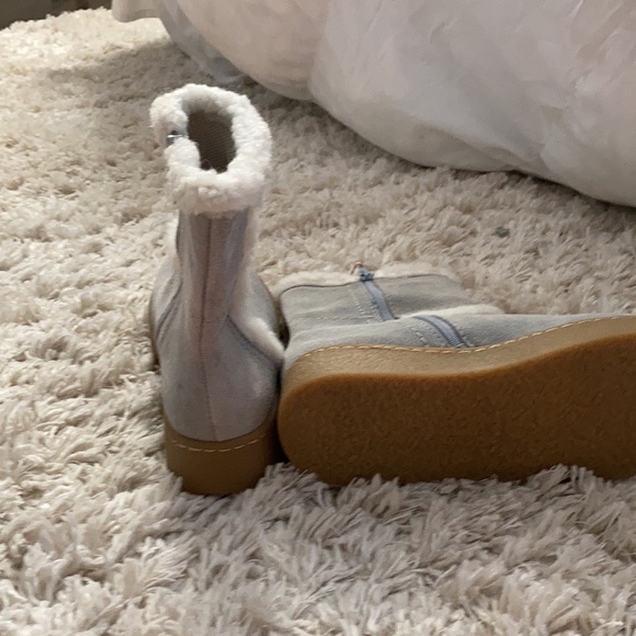 Gap Gray boots - Picture 2 of 3